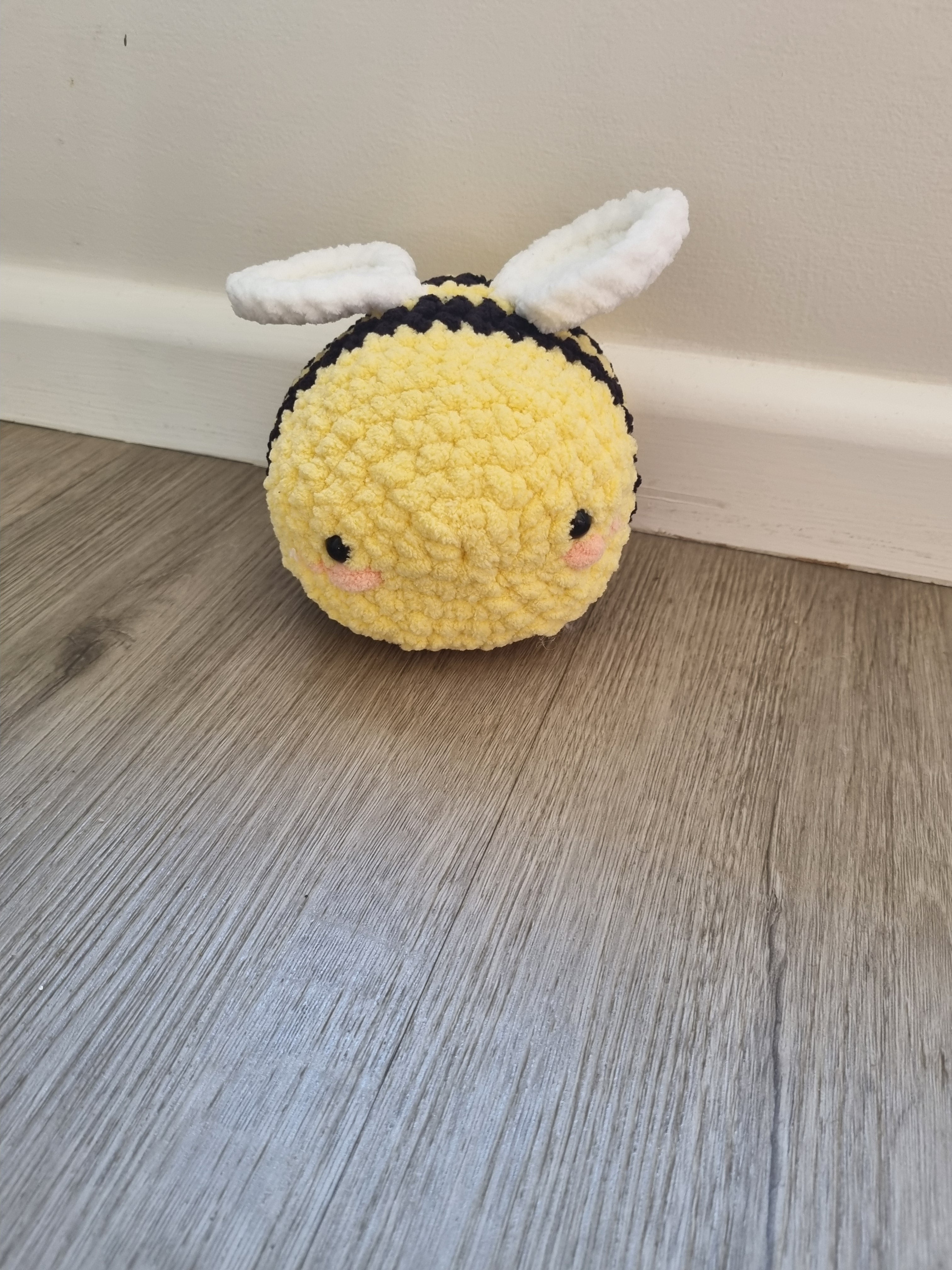 Bee plushie