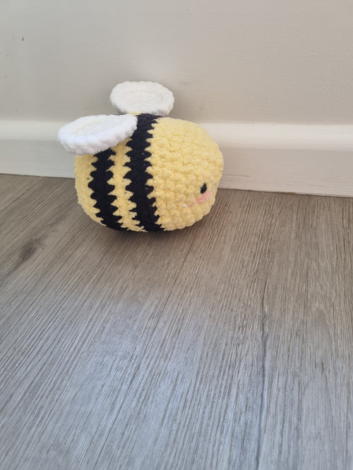 Bee plushie